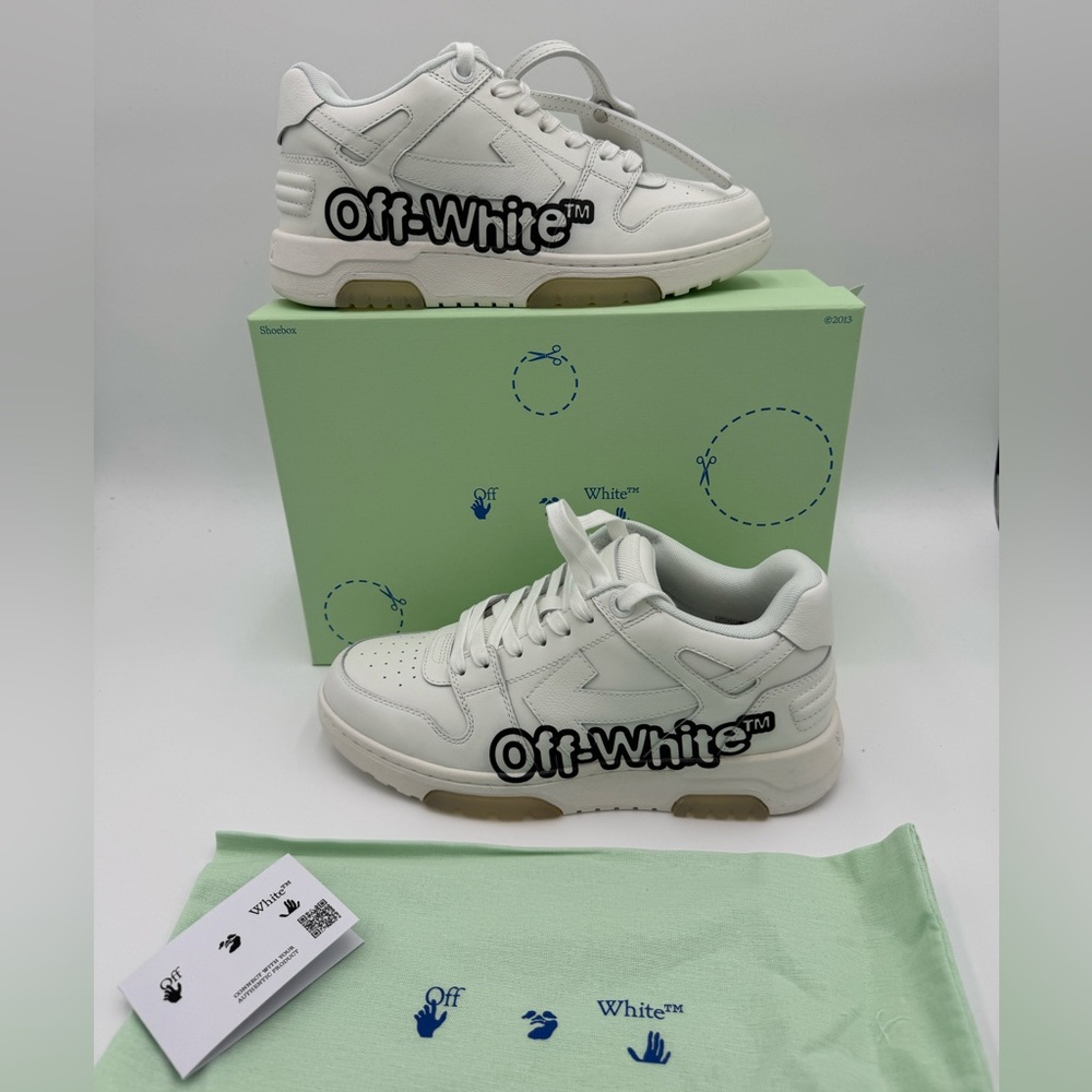 OFF-WHITE Out of Office low-top sneakers Calf Leather Sneakers white/black OOO
